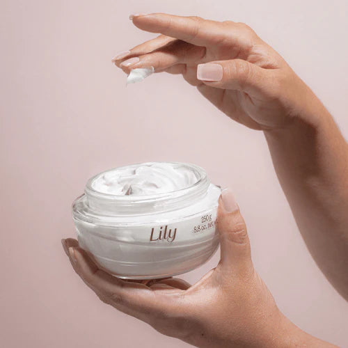 LILY | Crema Hidratante Satinada Lily, 250g