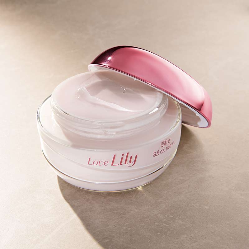 LILY | Crema Hidratante Satinada Love Lily, 250g